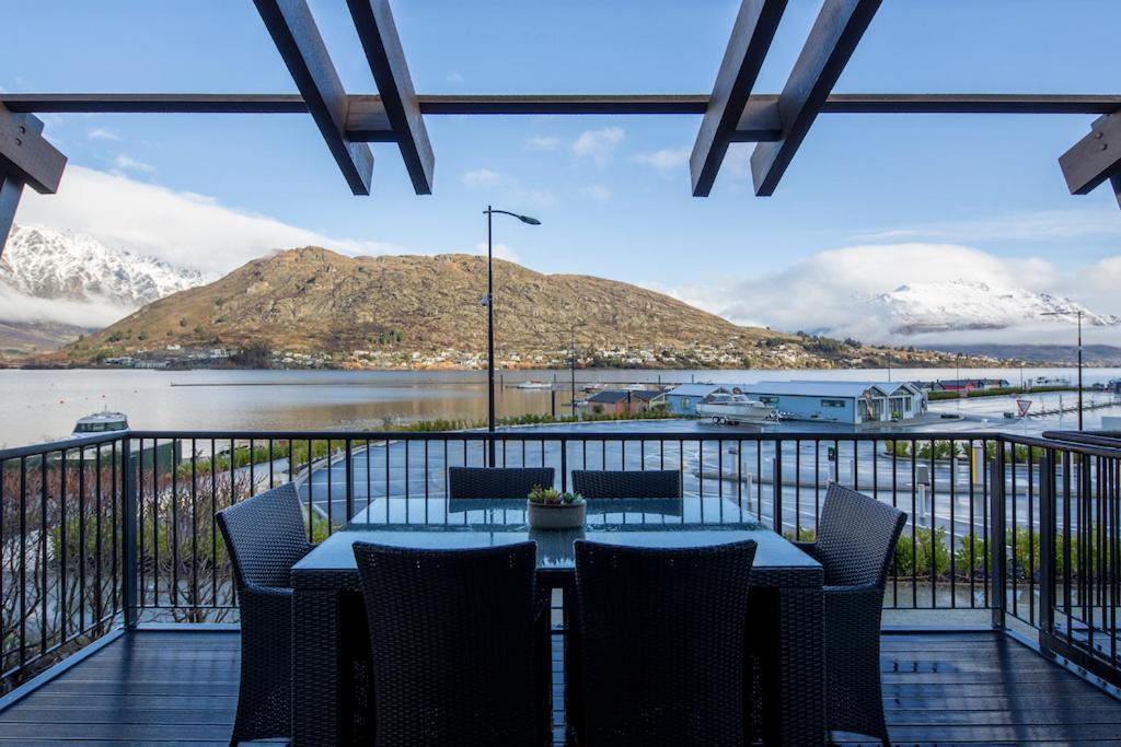 Absolute Lakefront Location - 3 Bedroom Apartment Queenstown Exteriér fotografie
