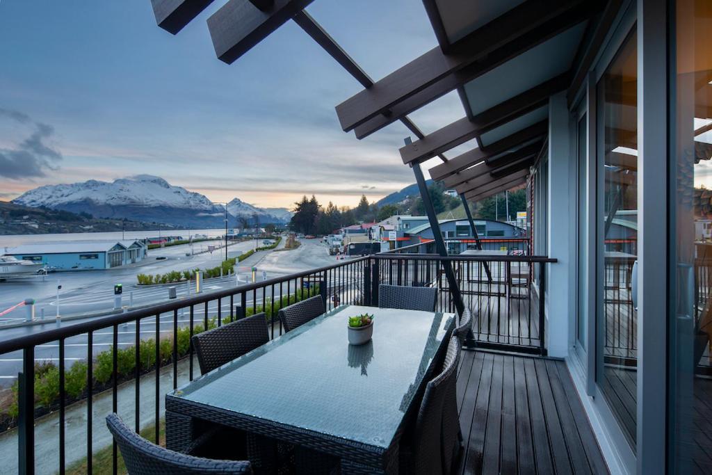 Absolute Lakefront Location - 3 Bedroom Apartment Queenstown Exteriér fotografie