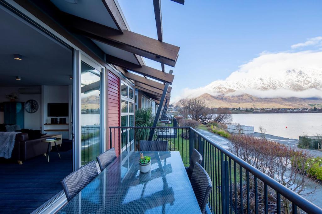 Absolute Lakefront Location - 3 Bedroom Apartment Queenstown Exteriér fotografie